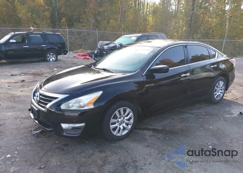 2015 Nissan Altima 2.5 S z USA, uszkodzony, nr VIN 1N4AL3AP2FC582768